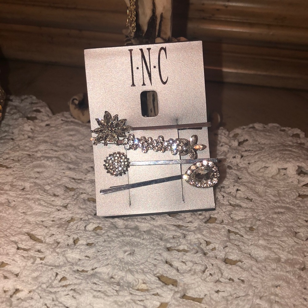 Crystal hair pins